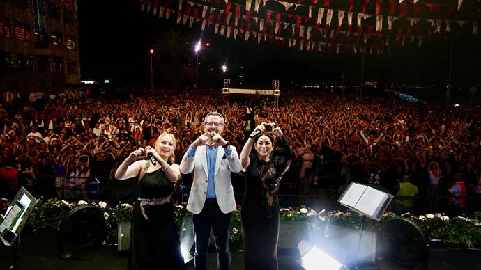   24. Alanya Uluslararası Kültür Sanat ve Turizm Festivali, Balkan müziğinin dünyaca ünlü ismi Goran Bregovic konseriyle muhteşem bir final yaptı.