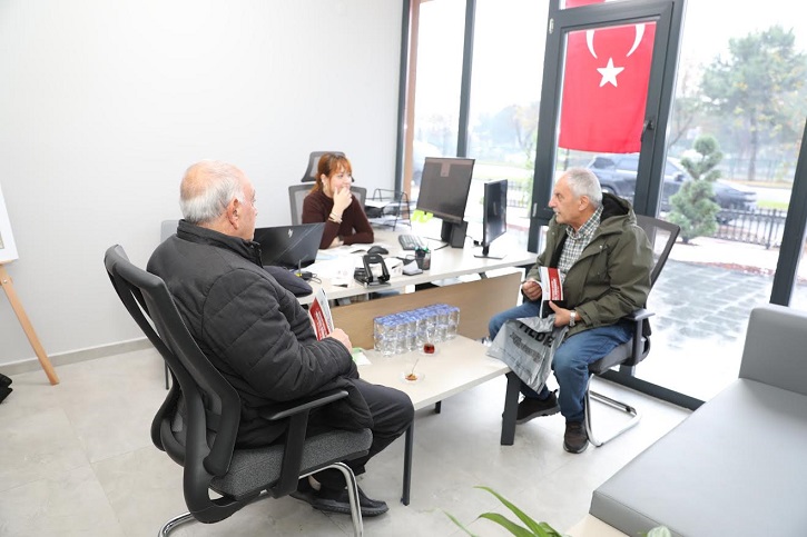   KENTSEL DÖNÜŞÜM OFİSLERİ İLE YERİNDE DÖNÜŞÜM, KATILIMCI YÖNETİM BAŞKAN DOĞAN: DÖNÜŞÜM SÜRECİNDE KENTSEL DÖNÜŞÜM OFİSLERİ İLETİŞİMİN EN GÜÇLÜ ADRESİ OLUYOR