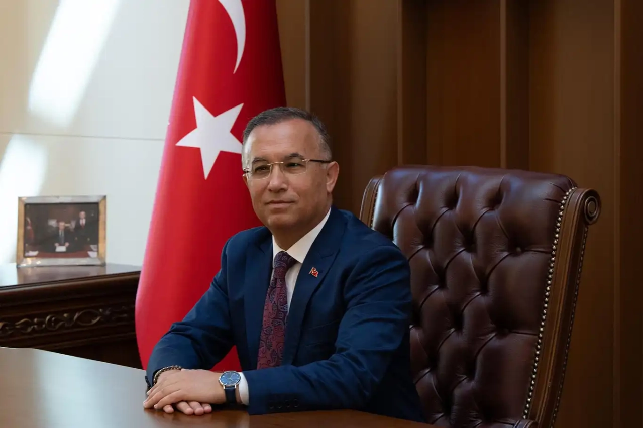 Valimiz Kemal Çeber’in 23 Nisan Ulusal Egemenlik ve Çocuk Bayramı Mesajı