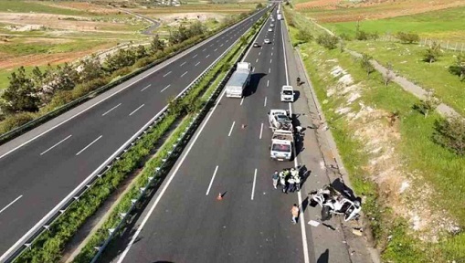Şanlıurfa–Gaziantep Otoyolunda Feci Kaza: 3 Ölü, 5 Yaralı