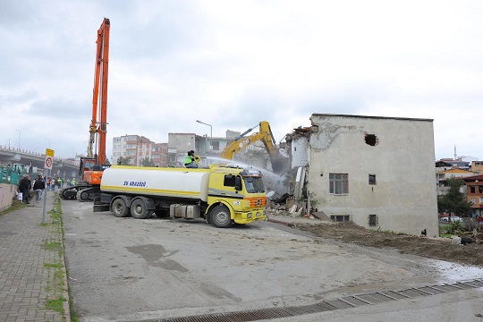 BÜYÜKŞEHİR SAMSUN’UN ÇEHRESİNİ DEĞİŞTİRMEKTE KARARLI!