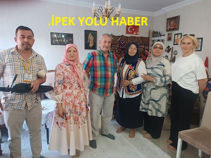  Sivas'ta Sanat ve Şiir Buluşması: Toprak Ana Mahlaslı Şair Fatma Umar Evinde Anlamlı Röportaj