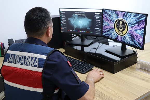 JANDARMADAN SANAL DOLANDIRICILARA GEÇİT YOK