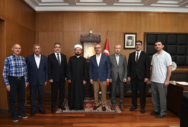 Başkan Güngör, Dünya Müslüman Âlimler Birliği Genel Sekreteri Karadaği ile Bir Araya Geldi