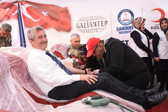    Şahinbey Belediye Başkanı Mehmet Tahmazoğlu, 8-9 Haziran tarihinde düzenleyeceği kan bağışı kampanyasına vatandaşları davet etti.