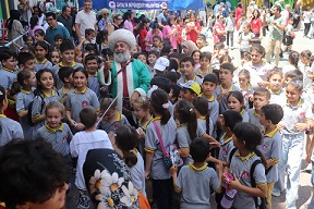 Alanya’da Okul Yararına Kermese Yoğun İlgi