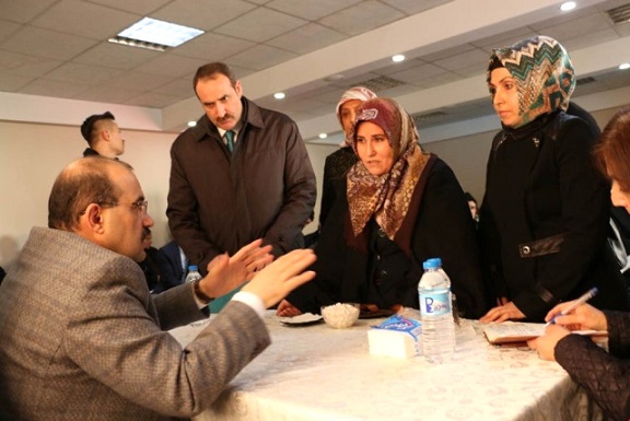 Vali Ustaoğlu, Mahalle Sakinleriyle Bir Araya Geldi