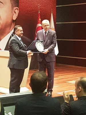 CUMHURBAŞKANI ERDOĞAN'DAN GÜZEL'E TÜRKİYE BİRİNCİLİĞİ ÖDÜLÜ