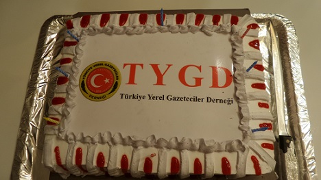 TYGD 6.YILINI  KARAMÜRSEL DE PASTA KESEREK KUTLADI 