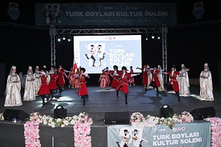 YAFEM’İN TÜRK BOYLARI KÜLTÜR ŞÖLENİ MUHTEŞEM GALA GECESİYLE SONA ERDİ