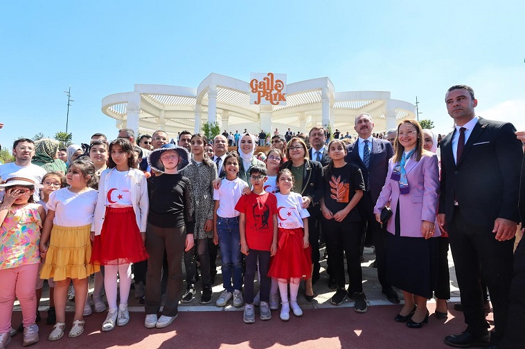 İLKLERİN BELEDİYESİ GAZİANTEP BÜYÜKŞEHİR! GALLE PARK TÜRKİYE’NİN İLK HEM ERİŞİLEBİLİR HEM DE AİLE DOSTU UNVANINI TAŞIYAN PARKI OLDU