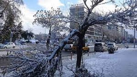Kilis’te 109 köyün yolu kar nedeniyle kapandı