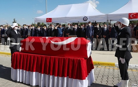 ŞEHİT POLİS MEMURUNUN CENAZESİ MEMLEKETİ MUĞLA’ YA GÖNDERİLDİ.