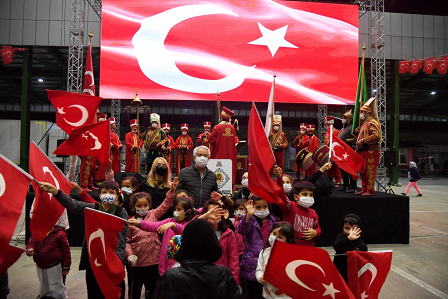 Isparta Belediyesinden 29 Ekim Cumhuriyet Bayramına anlamlı kutlama