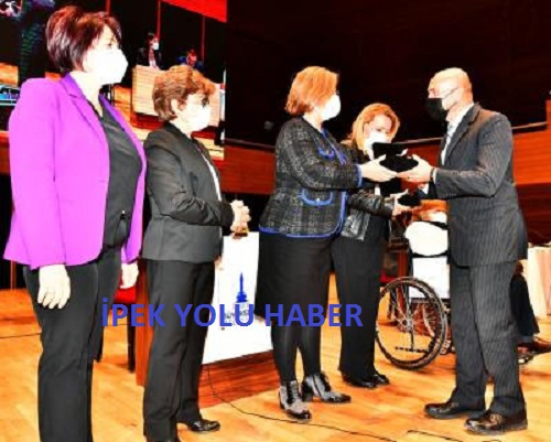 İzmir Büyükşehir Belediye Meclisi’nde yeni görev dağılımı