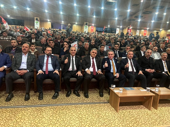 Yeniden Refah Partisi Gaziantep Şehitkamil İlçe Başkanlığı’nın düzenlemiş olduğu İlçe Divanı halkın ve teşkilat üyelerinin büyük katılımıyla gerçekleştirildi.