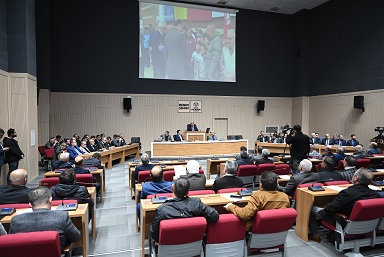 BÜYÜKŞEHİR MECLİSİ’NDE KONUŞAN BAŞKAN ALTAY: “ALTIN BİR DÖNEM YAŞADIK”