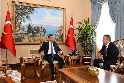 Başkan Böcek’in ilk protokol ziyareti Vali Şahin’e     “Antalya’mız için hep birlikte çalışmaya devam edeceğiz”