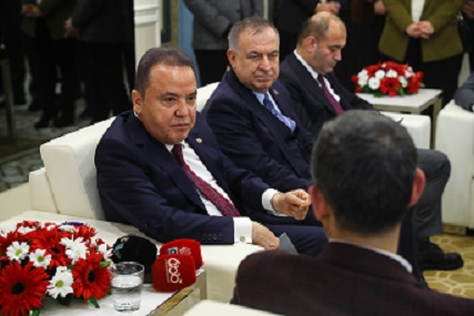 CHP Genel Başkanı Özgür Özel  Başkan Muhittin Böcek’i ziyaret etti