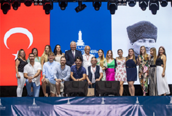 17. Balkanlılar Halk Dansları ve Kültür Festivali sona erdi     Soyer: Barışı sonuna kadar savunacağız