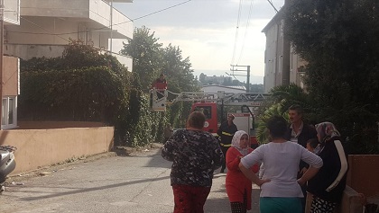 KOCAELİ'DE DOĞAL GAZ PATLAMASI:2 YARALI