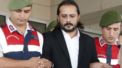 Emrah Serbes'in Neden Olduğu Kazada Yaralanan Anne Nilgün ÖZÇELİK Hayatını Kaybetti