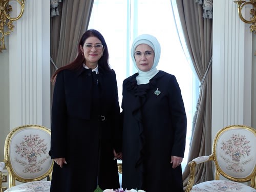 Emine Erdoğan, Venezuela First Lady'si Flores ile Bir Araya Geldi