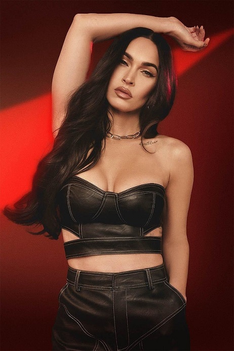  Cesur paylaşımları, özel hayatı, katıldığı etkinlikler derken dünyaca ünlü oyuncu Megan Fox hiç gündemden düşmüyor.