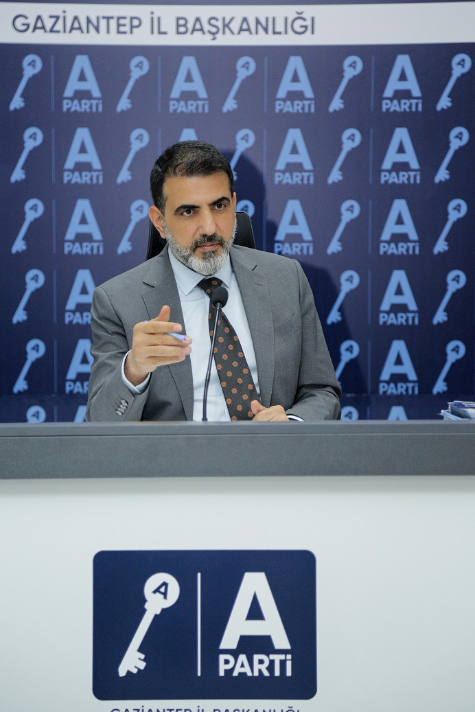 “MİLLETİN VİCDANI ADINA SÖZ ALIYORUZ VE REFERANDUM İSTİYORUZ.“