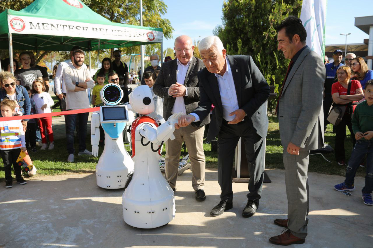 Robotik Ve Kodlama Eğitim Merkezi Çeşitli Etkinliklerle Açıldı 