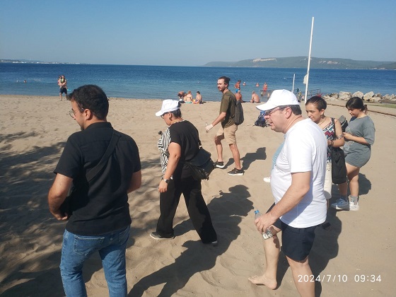         Atıksız, izmaritsiz sahiller için 10 Temmuz Çarşamba saat 09.30’da Yeni Kordon Barış Plajı’nda yapılacak temizlik etkinliğine davetlisiniz. Diyerek davet etmişti 