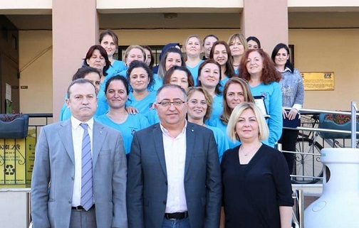 BAŞKAN SALMAN'DAN UMUT MERKEZİ ÇALIŞANLARINA PLAKET