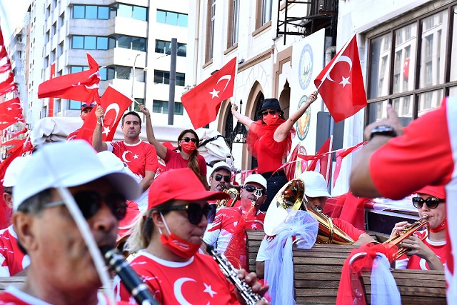 İzmir’de 30 Ağustos Zafer Bayramı coşkuyla kutlanacak