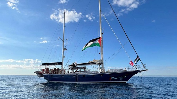 İsrail, Gazze&rsquo;ye yardım götürmeye çalışan "Madleen" gemisindeki aktivistleri sınır dışı ediyor